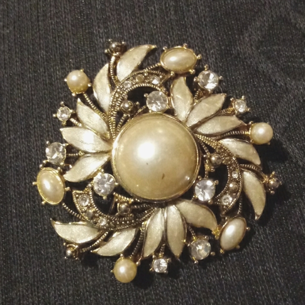 Vintage pin